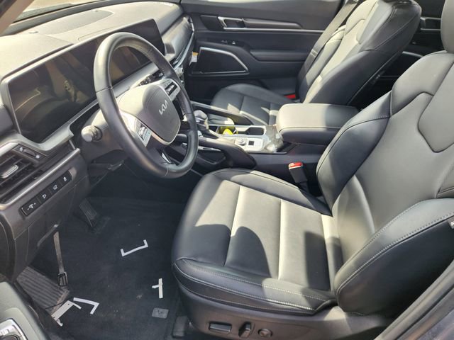 Used 2025 Kia Telluride S image 8