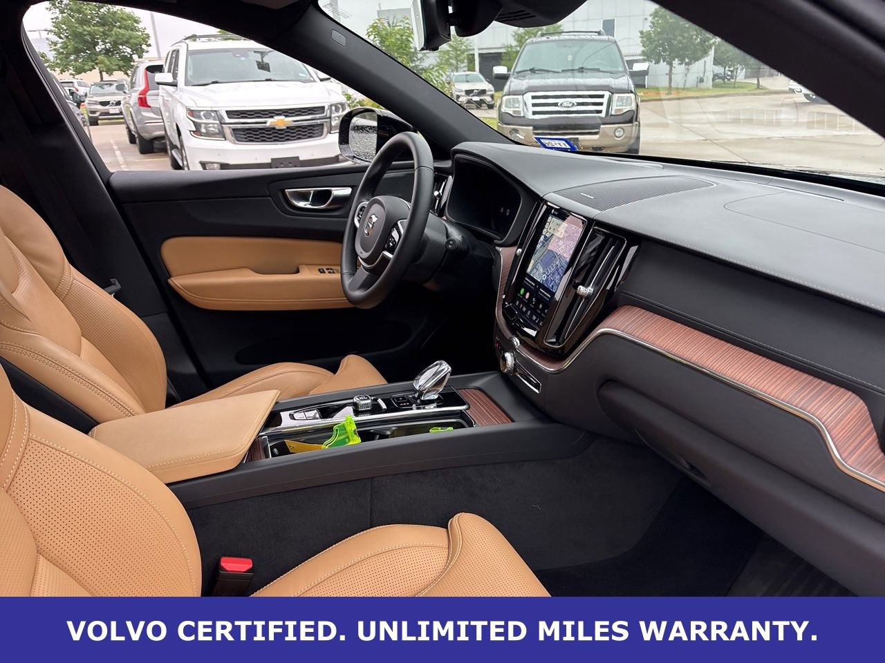 Certified 2025 Volvo XC60 B5 Ultra w/ Protection Package Premier image 14