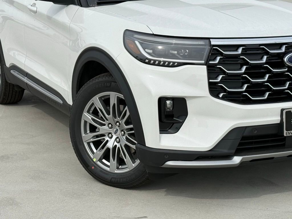 New 2026 Ford Explorer Platinum image 4