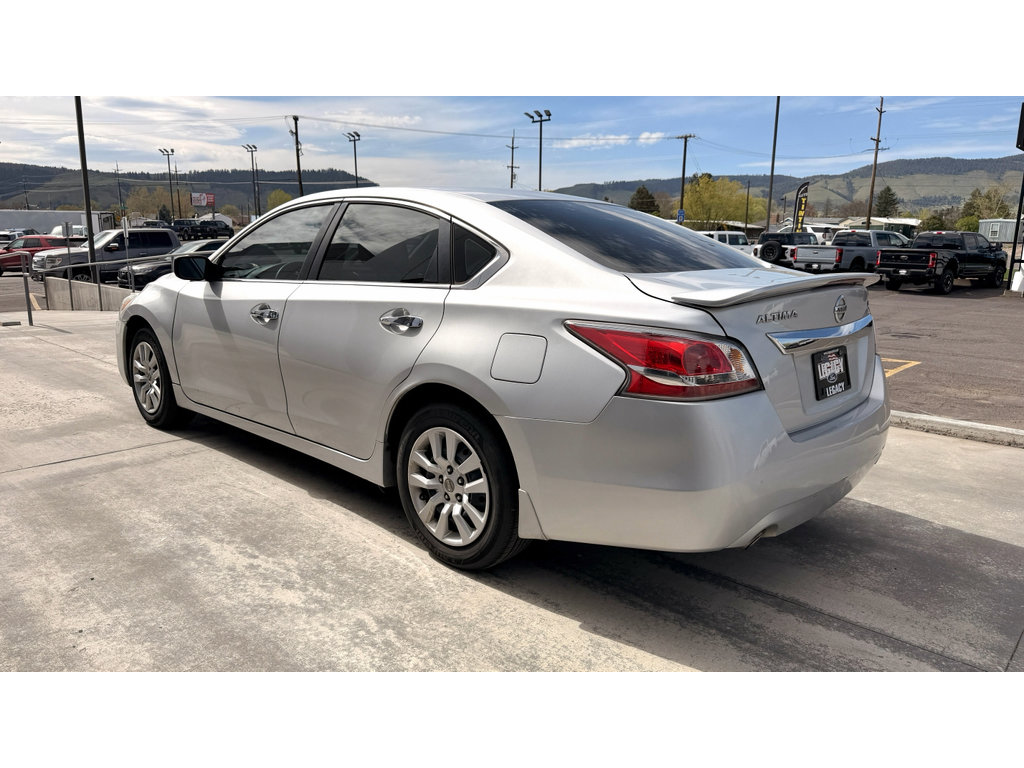 Used 2015 Nissan Altima 2.5 S w/ Power Driver Seat Package FWD image 3