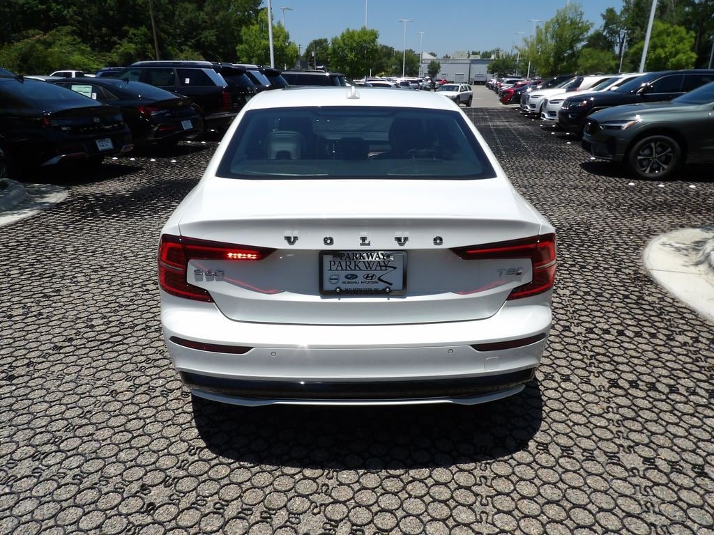 Certified 2025 Volvo S60 T8 Plus AWD/4WD image 7
