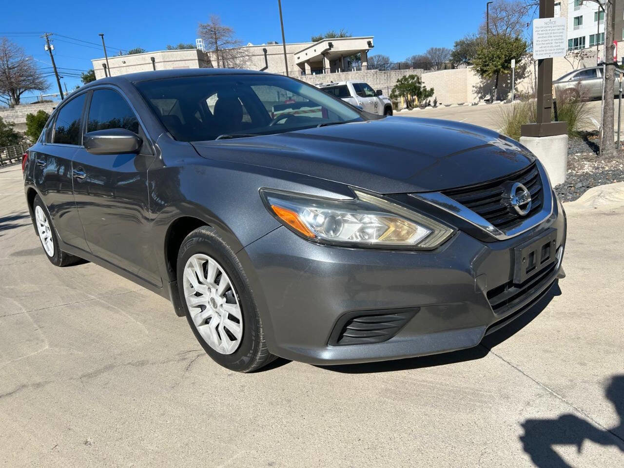Used 2018 Nissan Altima 2.5 S w/ S Convenience Package image 8