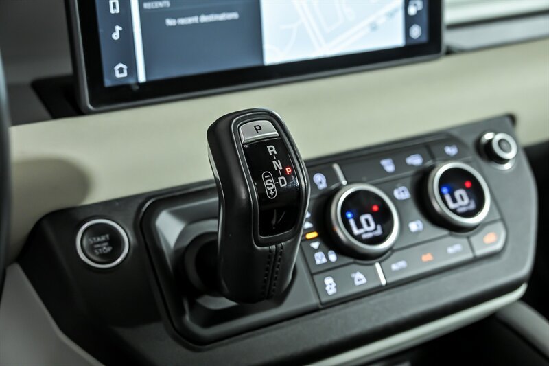 Used 2020 Land Rover Defender 110 First Edition AWD/4WD image 28