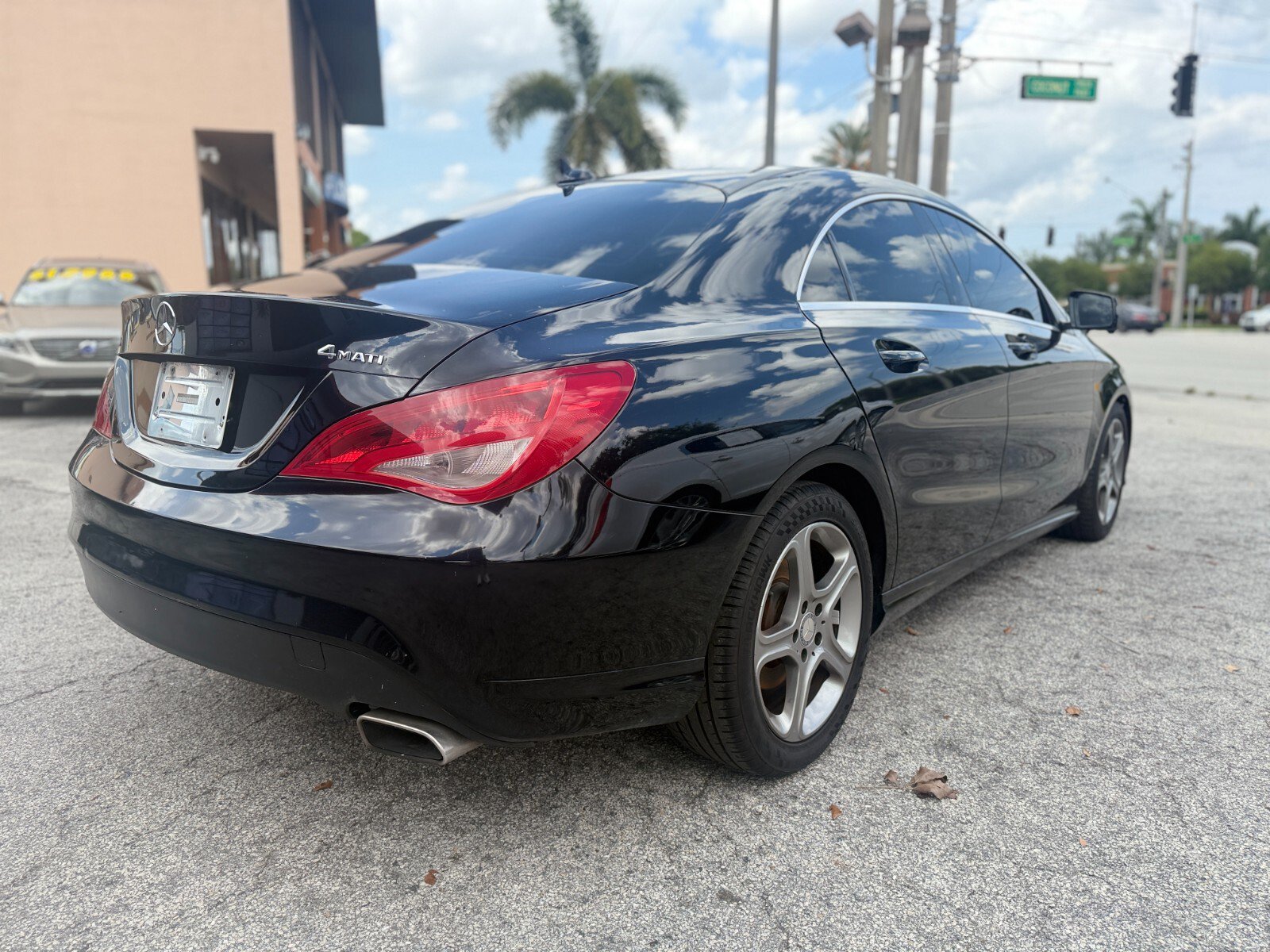 Used 2014 Mercedes-Benz CLA 250 4MATIC image 5