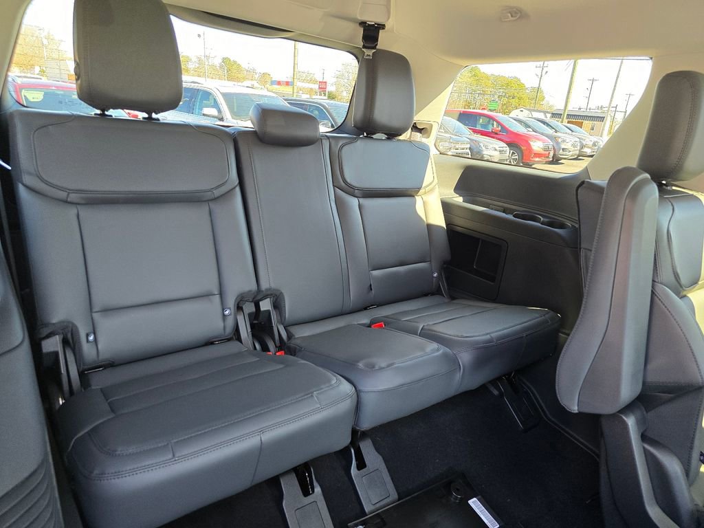 New 2026 Ford Expedition Active RWD image 12
