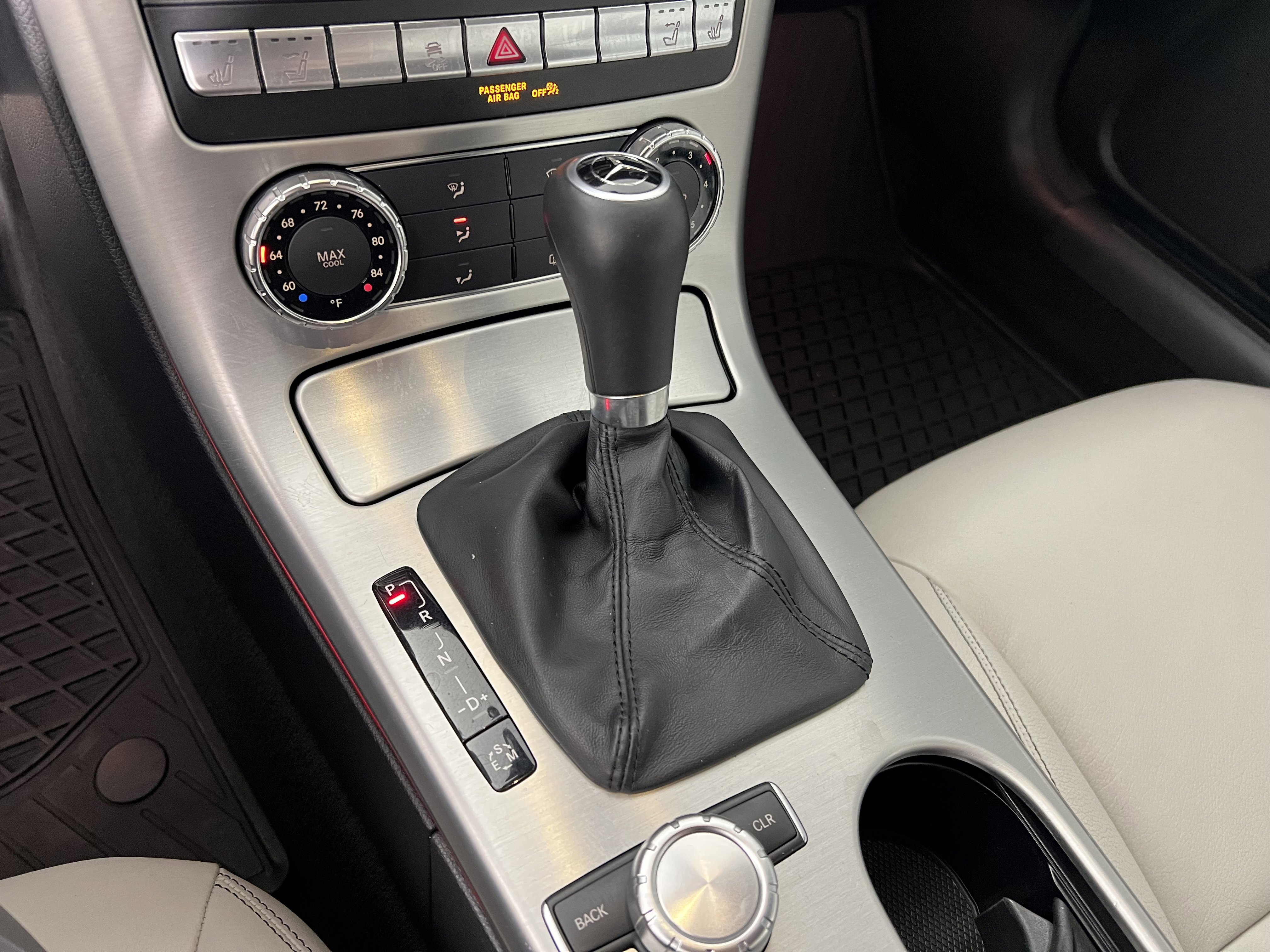 Used 2012 Mercedes-Benz SLK 350 image 33