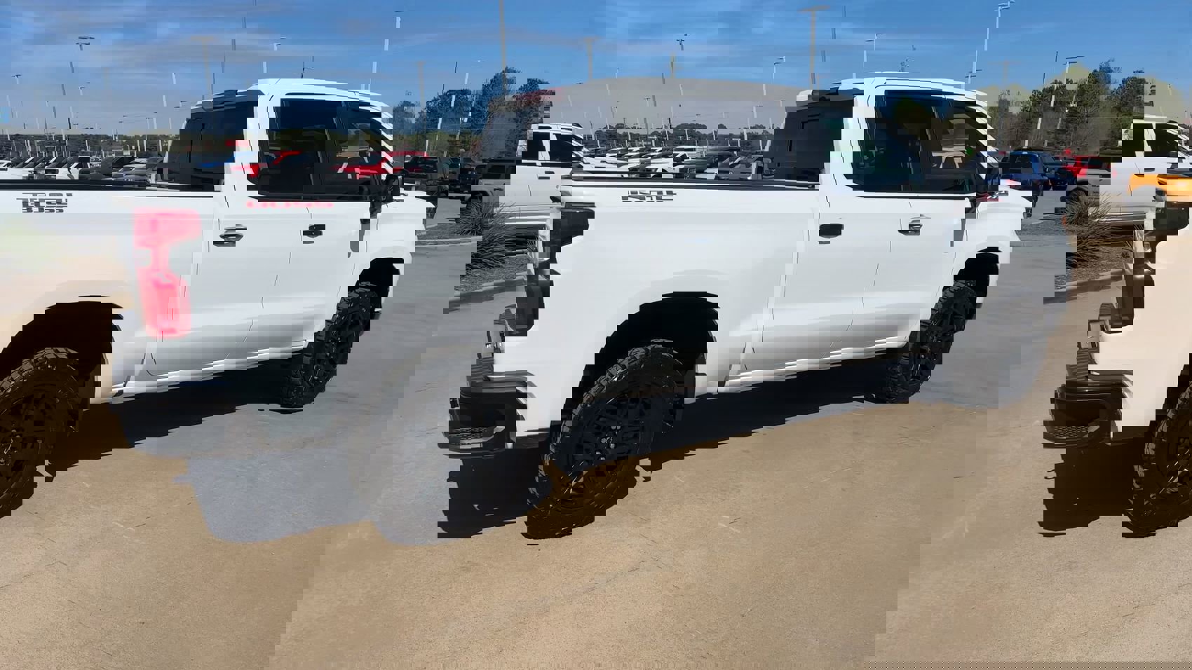 Used 2026 Chevrolet Silverado 1500 LT Trail Boss w/ LT Trail Boss Premium Package image 9