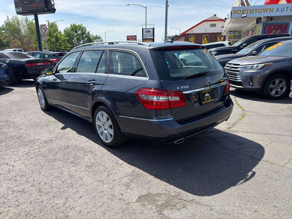 Used 2012 Mercedes-Benz E 350 4MATIC Wagon image 4