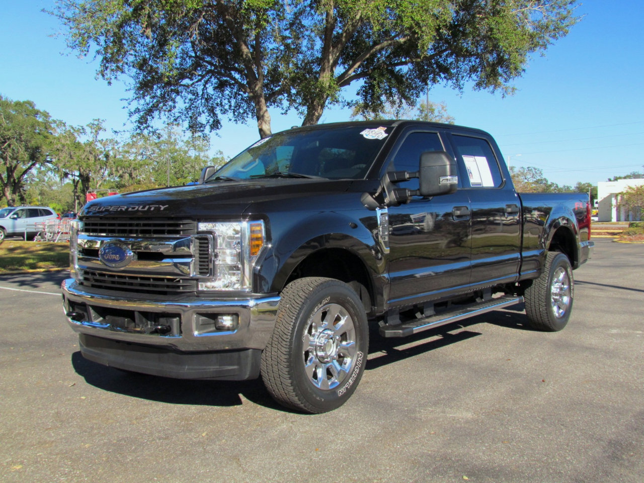 Used 2019 Ford F250 XLT w/ XLT Value Package image 2