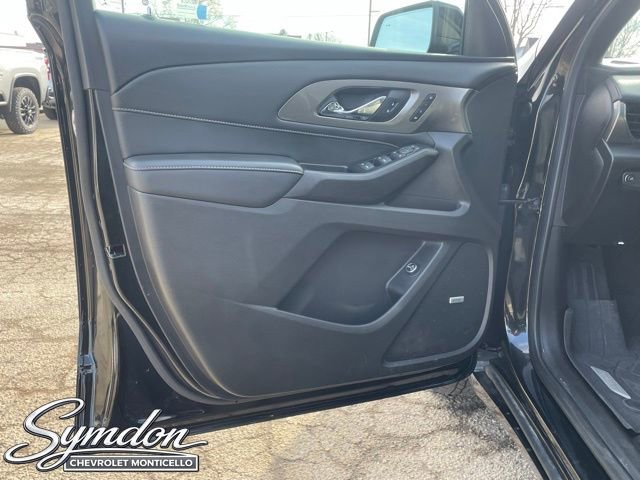 Used 2023 Chevrolet Traverse Premier w/ Redline Edition AWD/4WD image 17