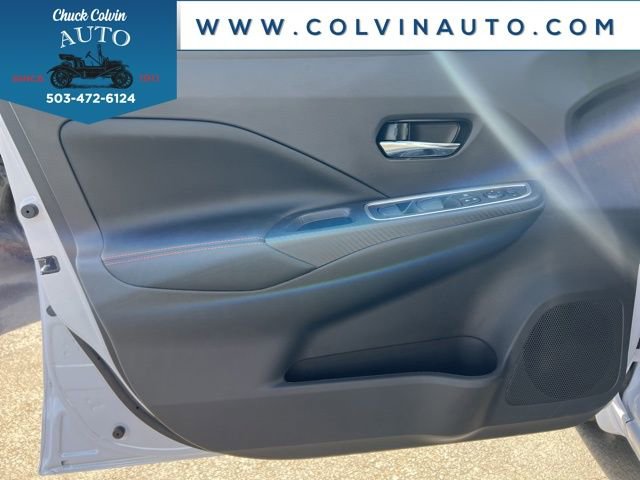 New 2025 Nissan Versa SR w/ Trunk Package image 14