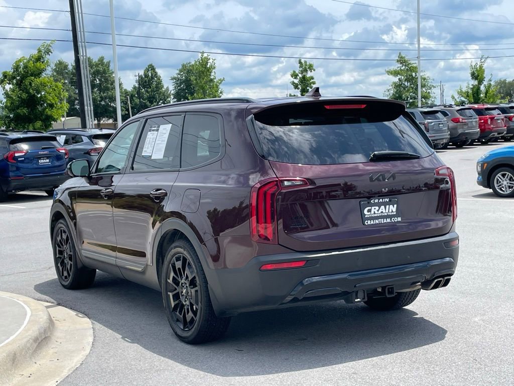 Certified 2022 Kia Telluride SX w/ Nightfall Edition Package AWD/4WD image 5