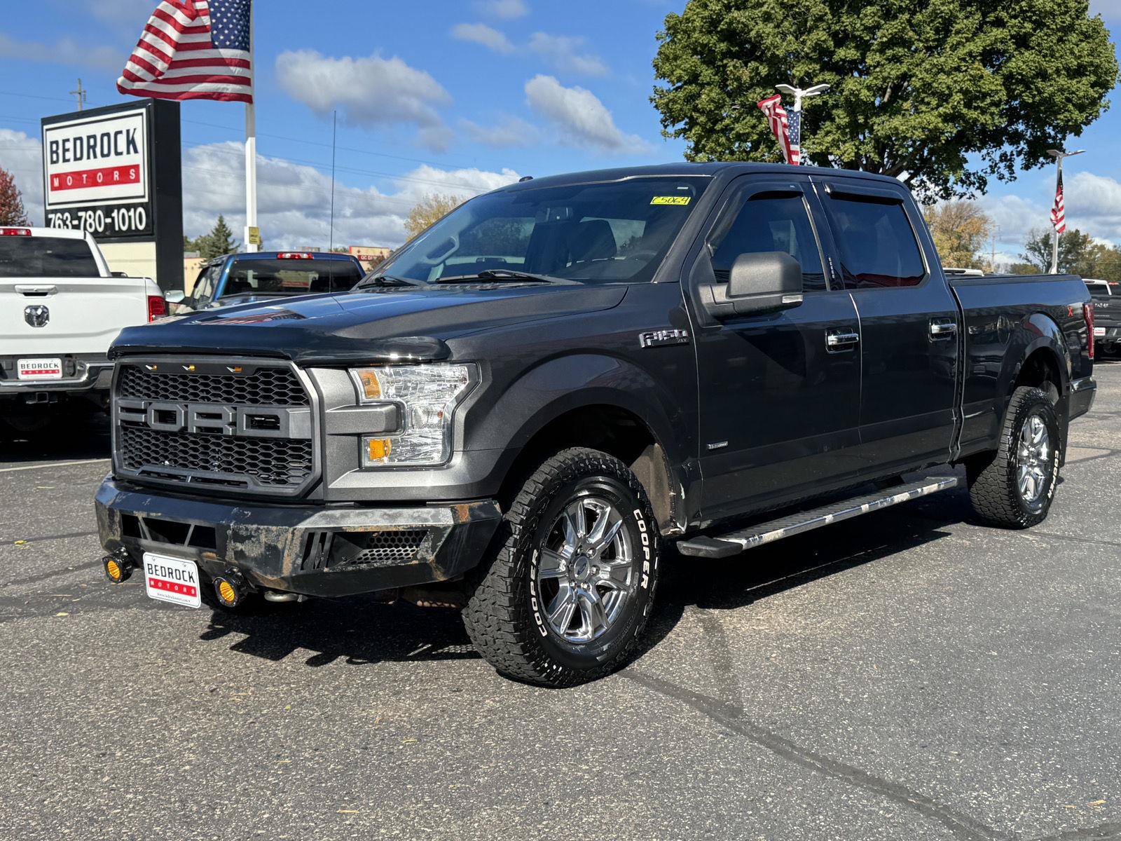 Used 2017 Ford F150 XLT w/ Equipment Group 302A Luxury AWD/4WD image 3