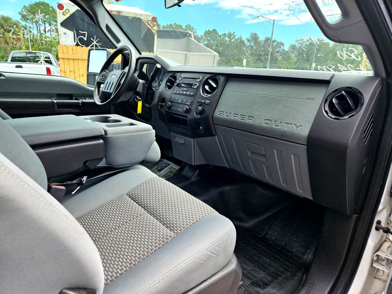 Used 2015 Ford F250 XL w/ Power Equipment Group image 18