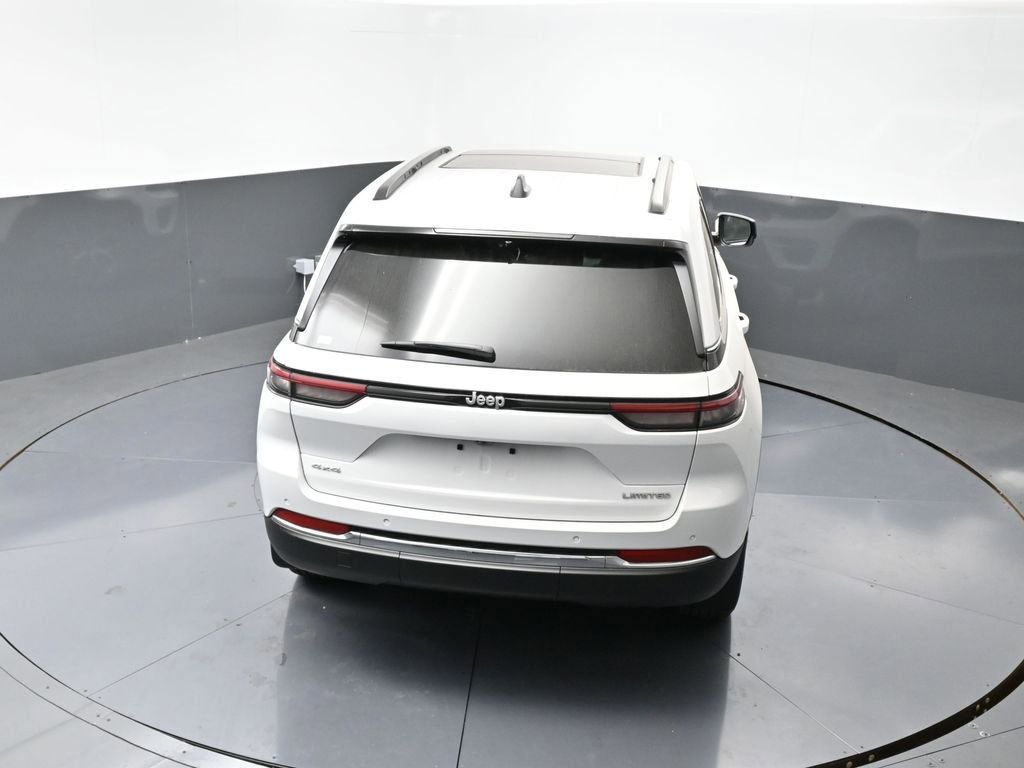 New 2025 Jeep Grand Cherokee Limited w/ Luxury Tech Group II image 33