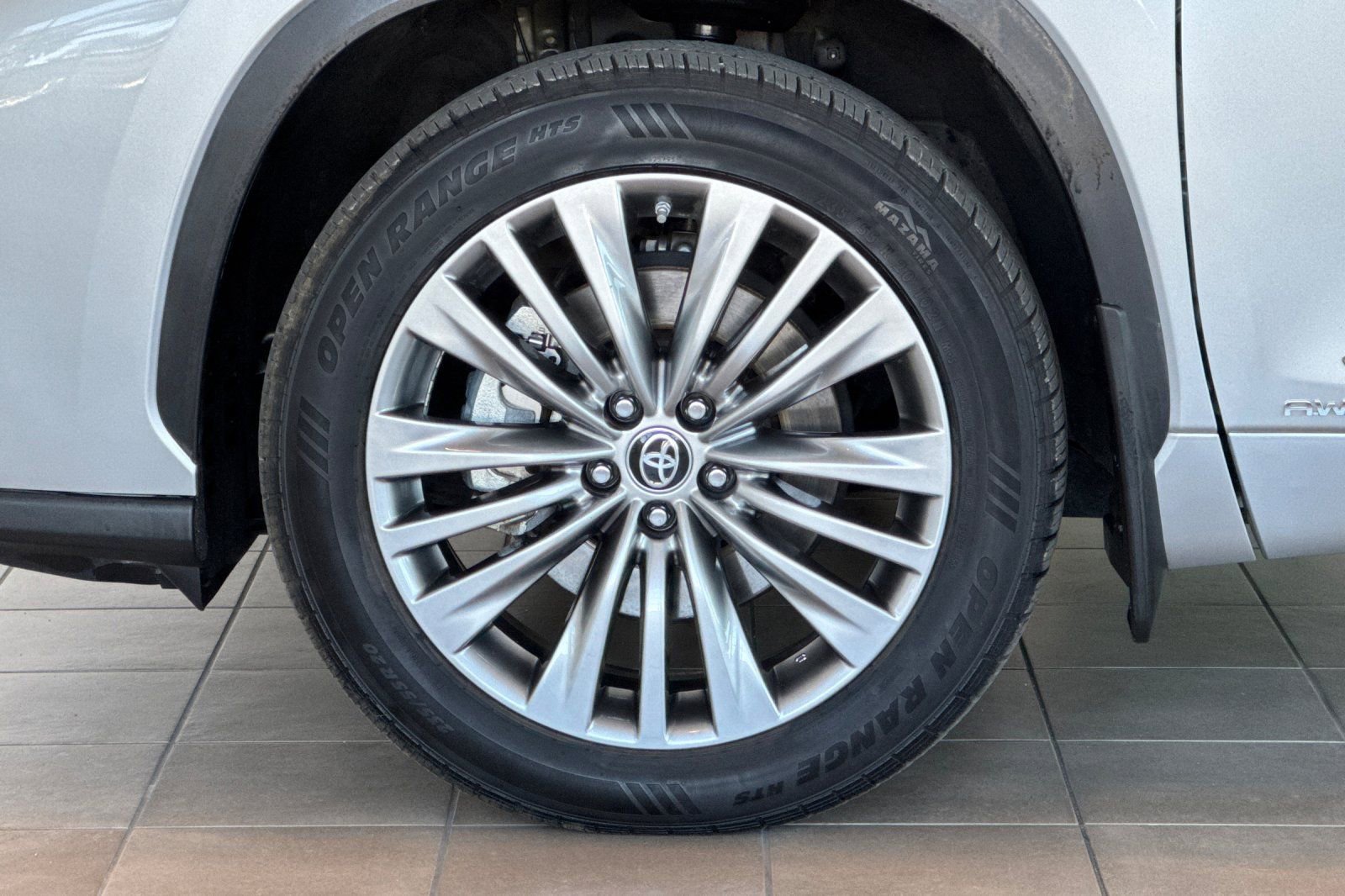 Used 2022 Toyota Highlander Platinum AWD/4WD image 28