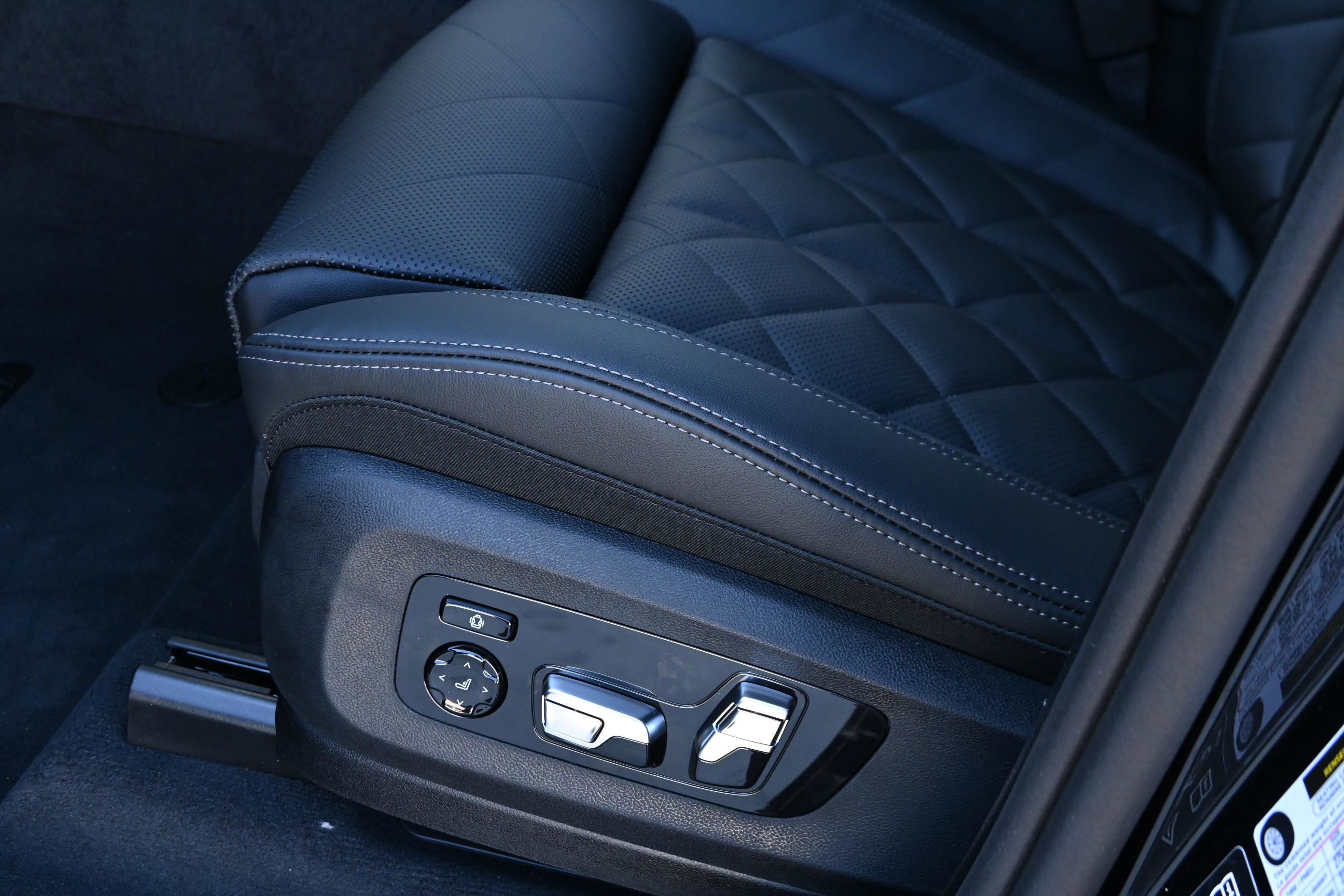 New 2026 BMW X5 M60i AWD/4WD image 27