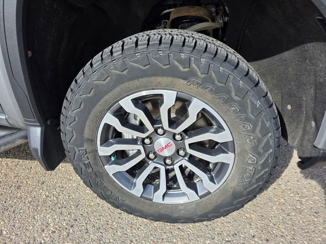 Used 2023 GMC Sierra 1500 AT4 w/ Technology Package AWD/4WD image 6