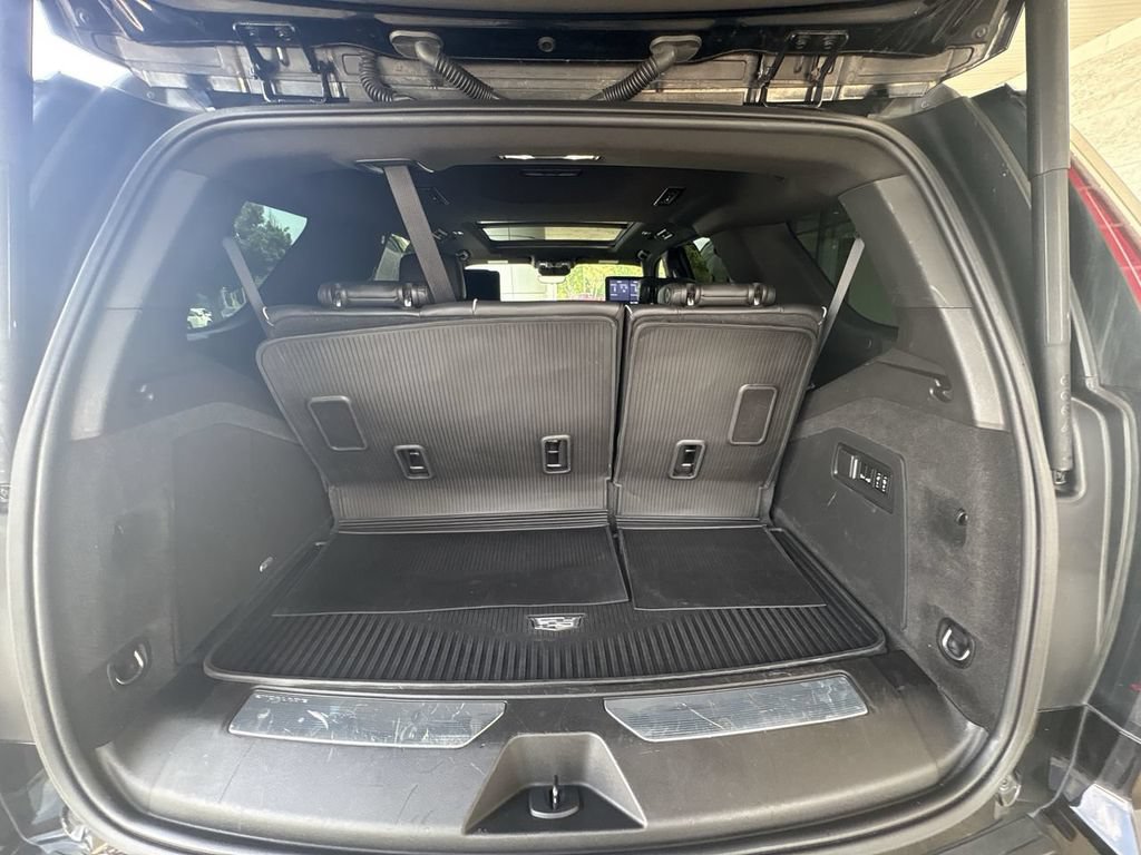 Certified 2021 Cadillac Escalade Premium Luxury w/ Performance Package AWD/4WD image 27