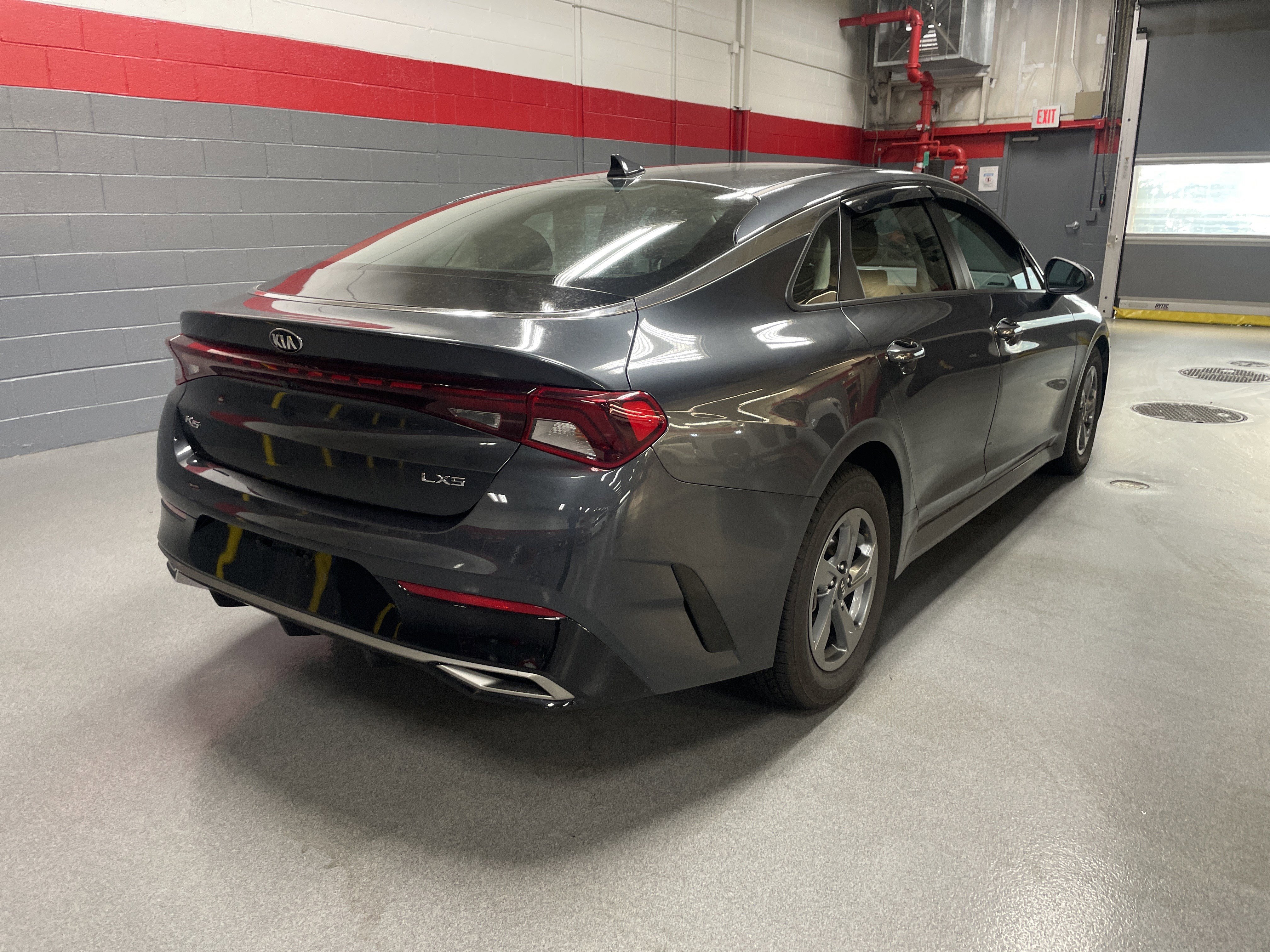 Used 2021 Kia K5 LXS FWD image 11