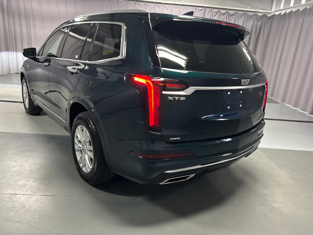 Used 2024 Cadillac XT6 Luxury w/ LPO, Floor Liner Package AWD/4WD image 5