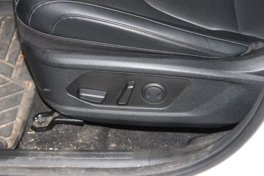 Used 2024 Kia Sportage SX FWD image 16
