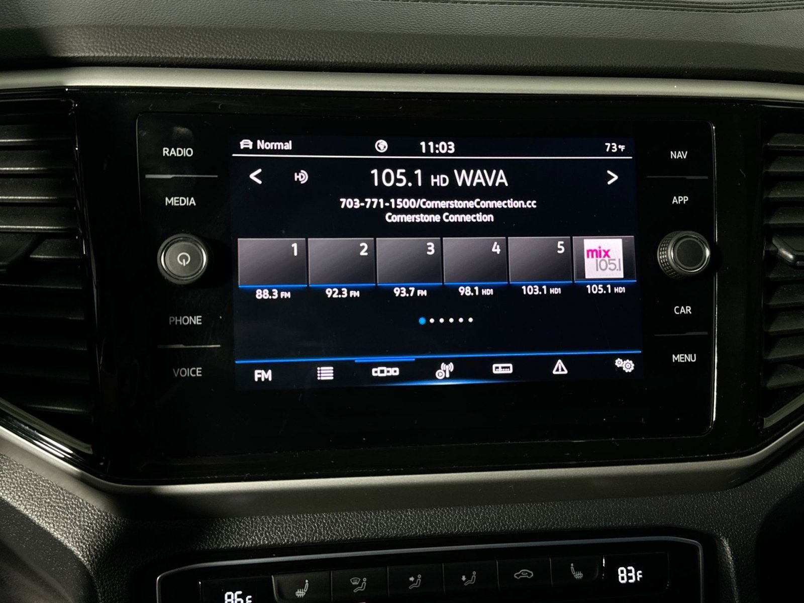 Used 2023 Volkswagen Atlas SEL R-Line image 25