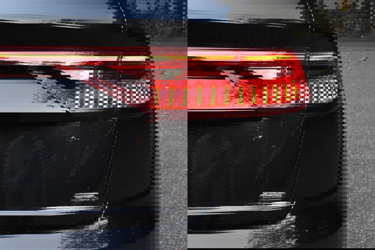 Used 2021 Audi Q8 Premium Plus image 39