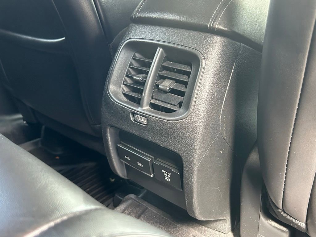 Used 2019 Jeep Cherokee Limited image 38