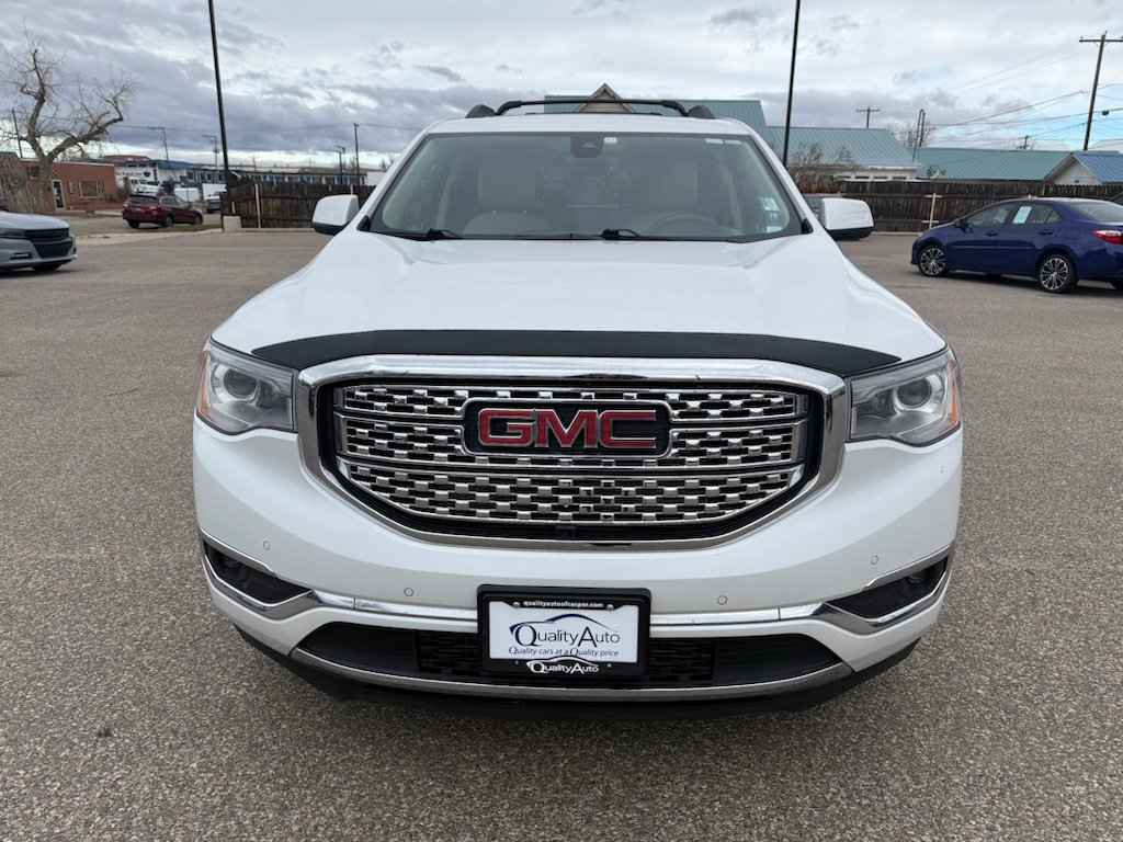 Used 2018 GMC Acadia Denali w/ Technology Package image 3