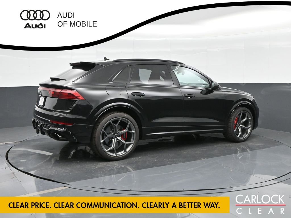 New 2025 Audi RS Q8 performance image 3