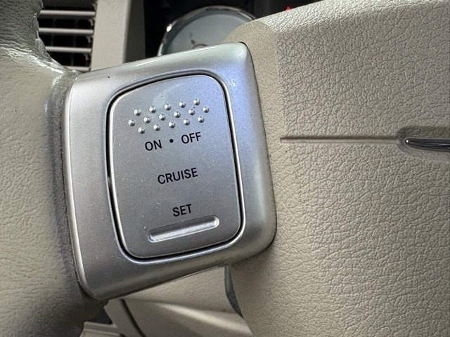 Used 2008 Chrysler Aspen Limited image 18