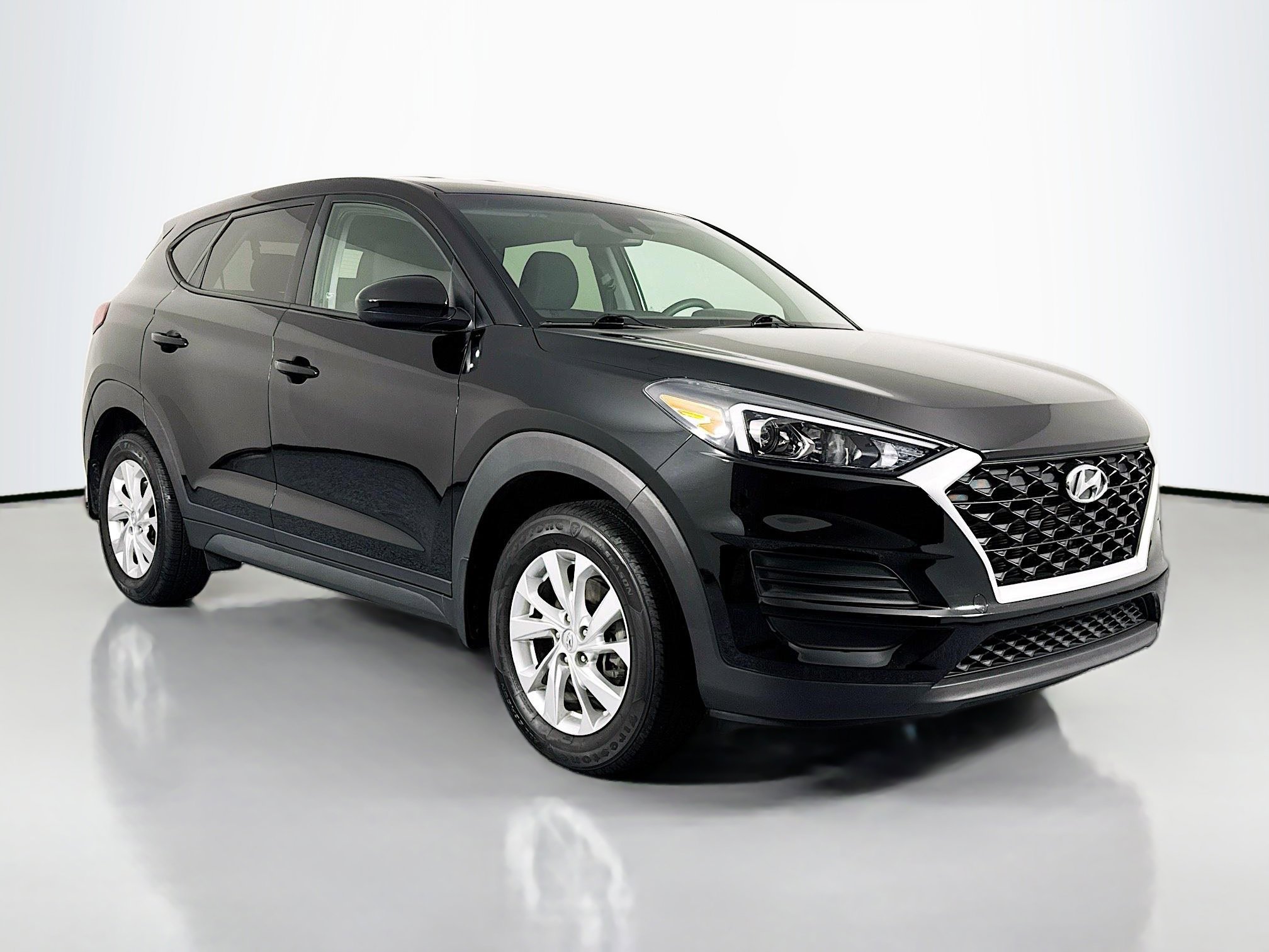 Used 2019 Hyundai Tucson SE image 3