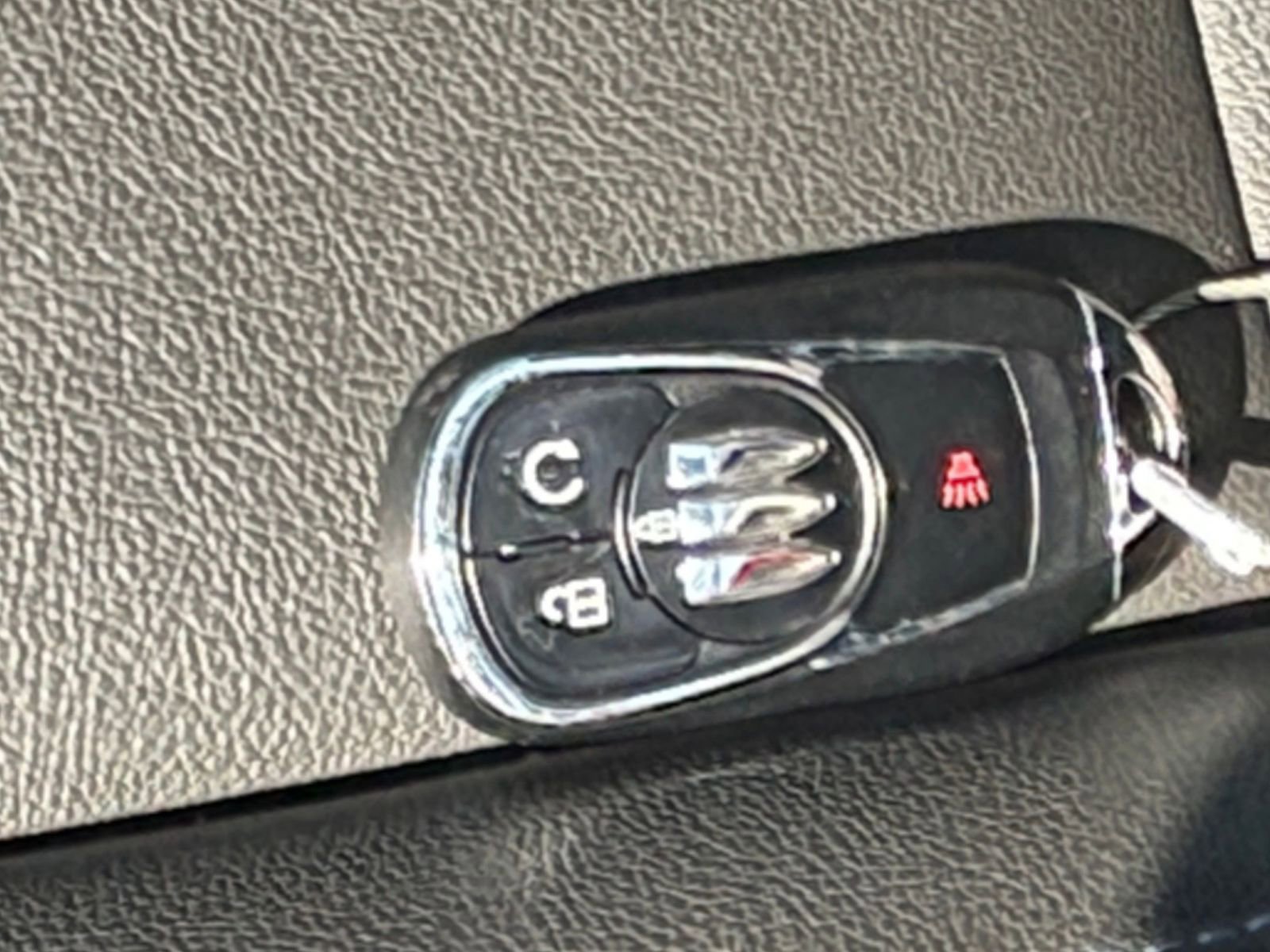 Used 2025 Buick Envista Sport Touring FWD image 25