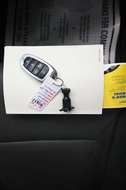 Used 2023 Hyundai Santa Cruz Limited image 10