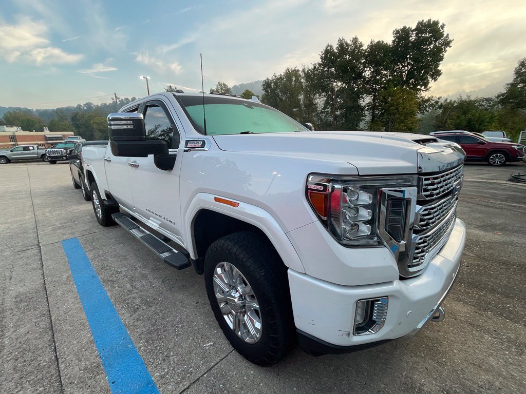 Used 2020 GMC Sierra 2500 Denali w/ Denali Ultimate Package AWD/4WD image 3