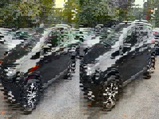 Used 2017 Toyota RAV4 LE image 1