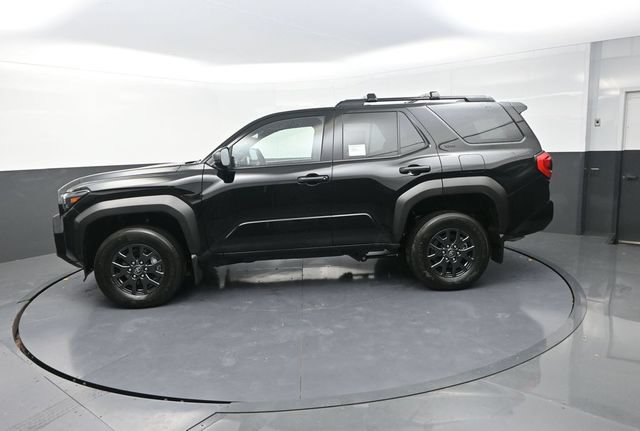 New 2025 Toyota 4Runner SR5 AWD/4WD image 4