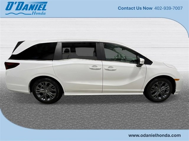 New 2026 Honda Odyssey Touring image 8