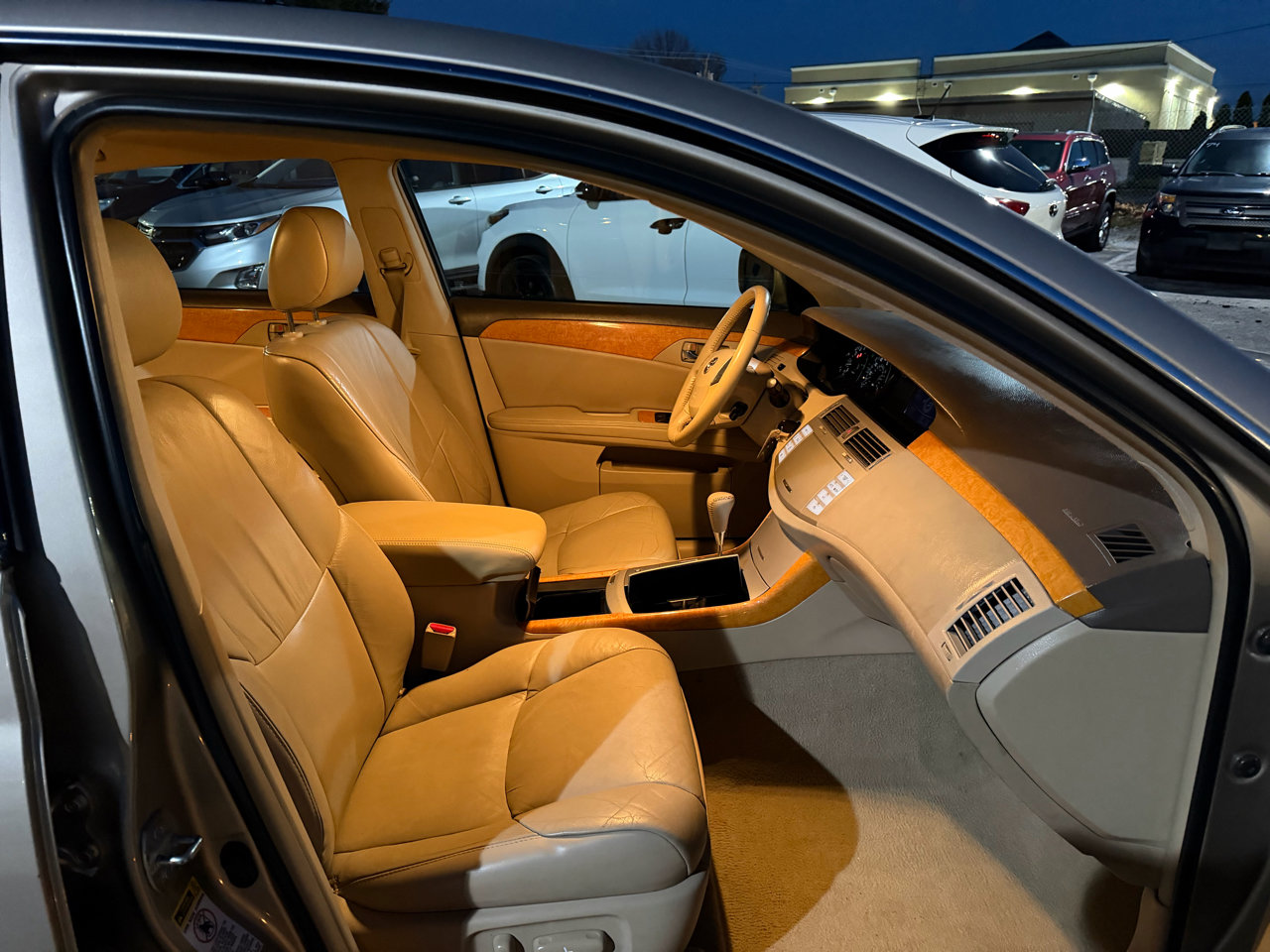 Used 2007 Toyota Avalon XLS image 15