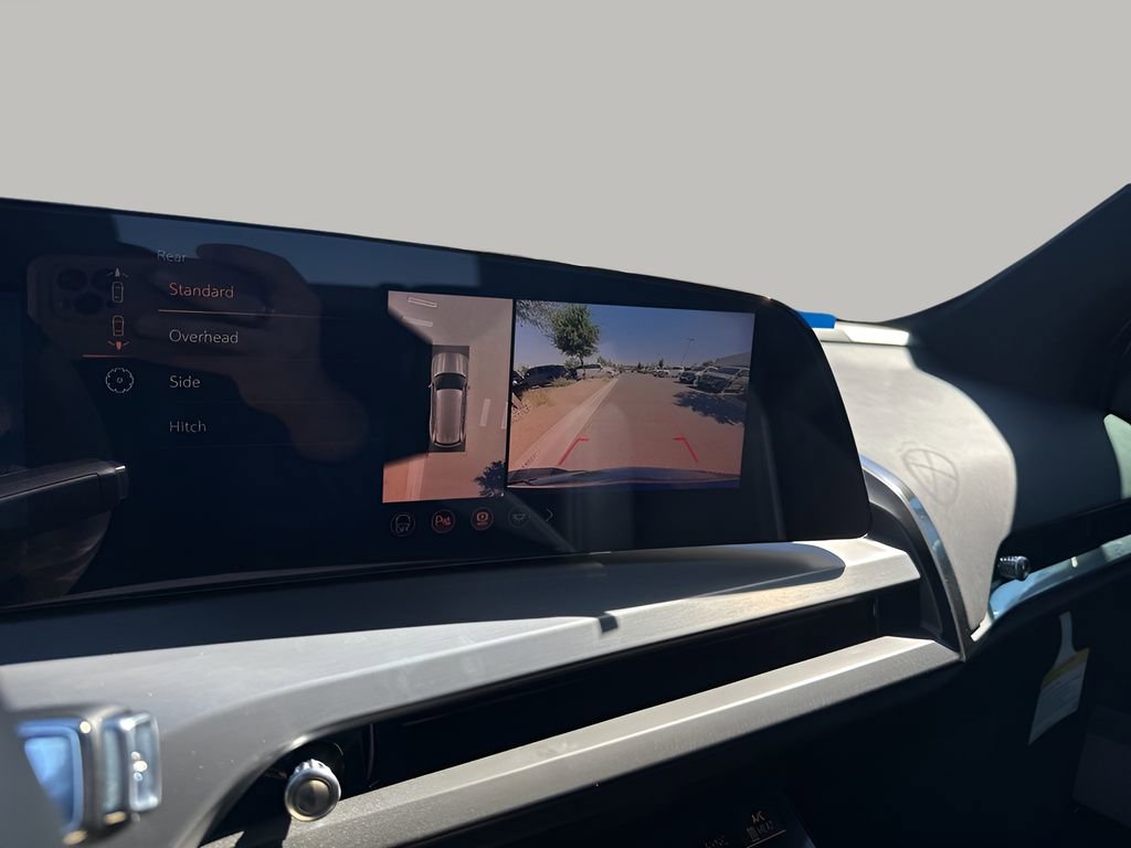 New 2026 Cadillac Vistiq Sport w/ LPO, Floor Liner Package image 38