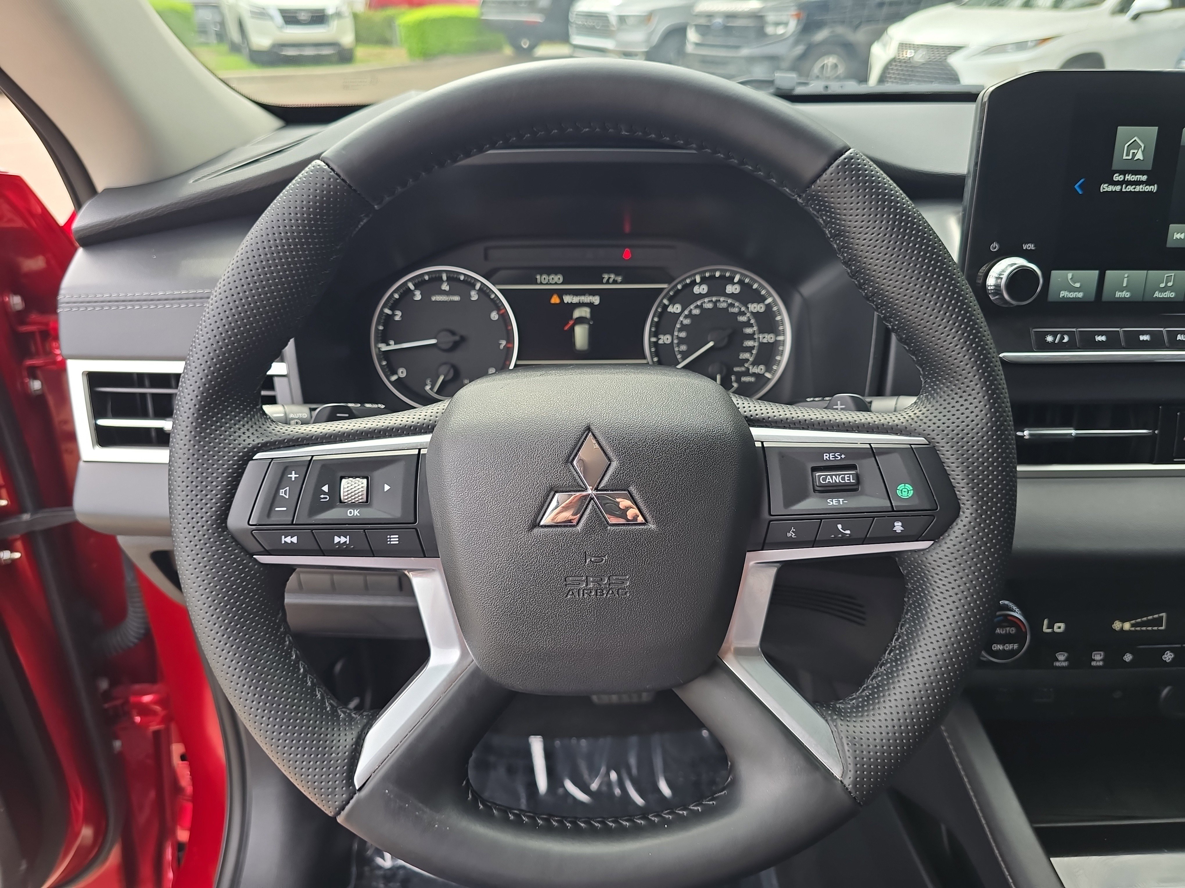 Used 2024 Mitsubishi Outlander SE FWD image 29