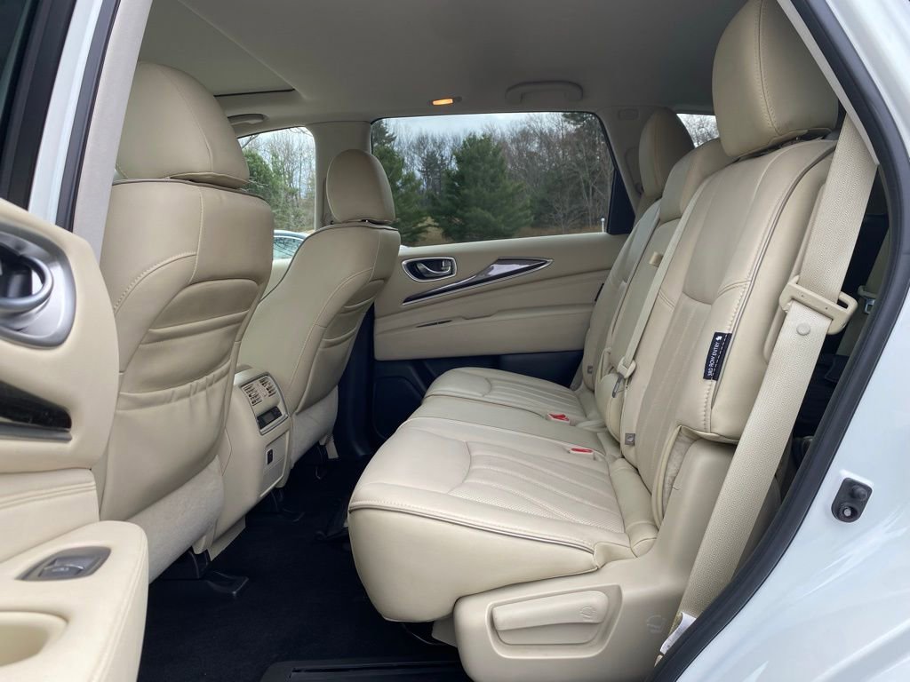 Used 2019 INFINITI QX60 Luxe w/ Essential Package image 17