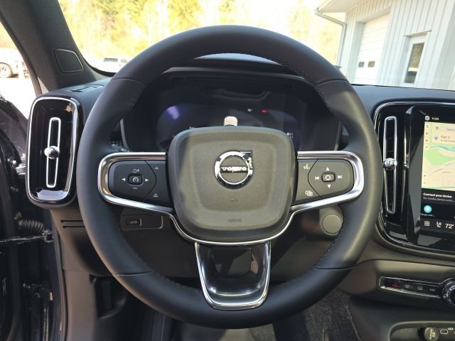 New 2026 Volvo EX40 Plus w/ Climate Package image 27