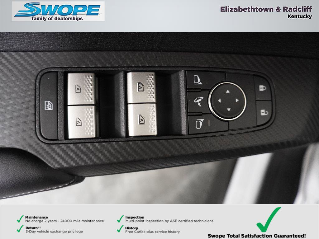 New 2025 Mitsubishi Outlander SE image 14