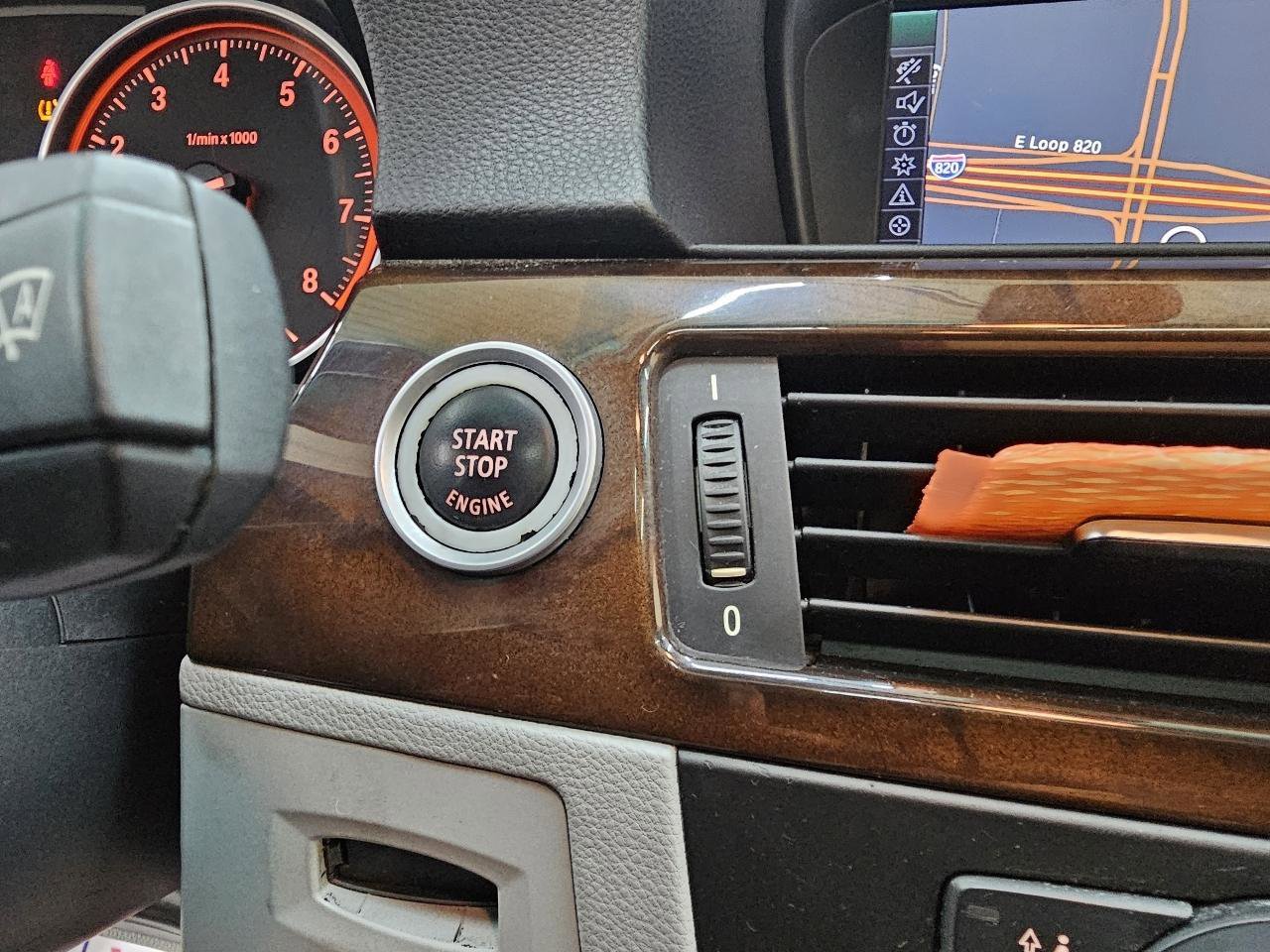 Used 2011 BMW 335i Sedan image 32