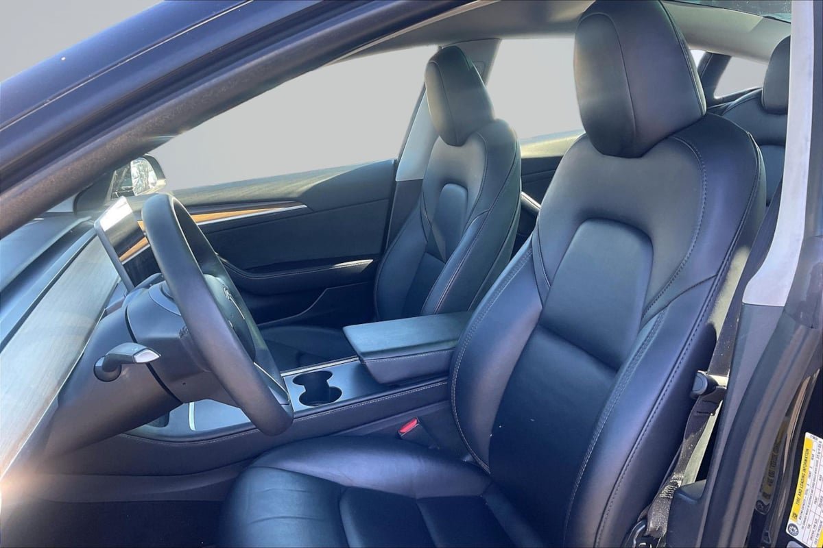 Used 2023 Tesla Model 3 Standard Range RWD image 25
