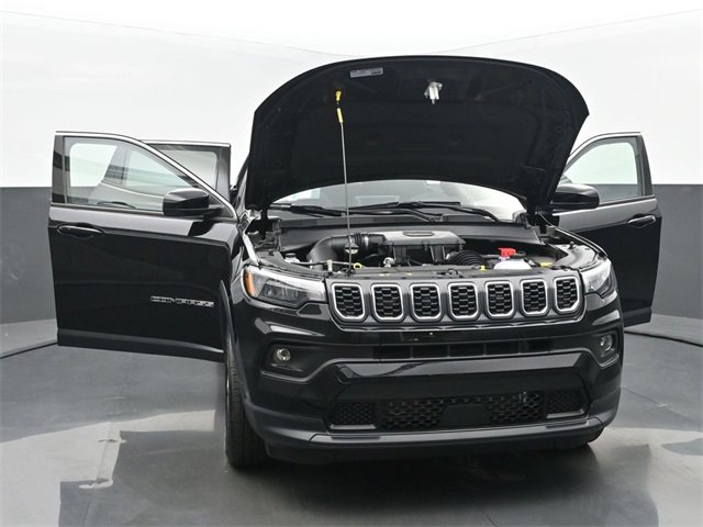 New 2025 Jeep Compass Latitude w/ Sun & Sound Group image 54