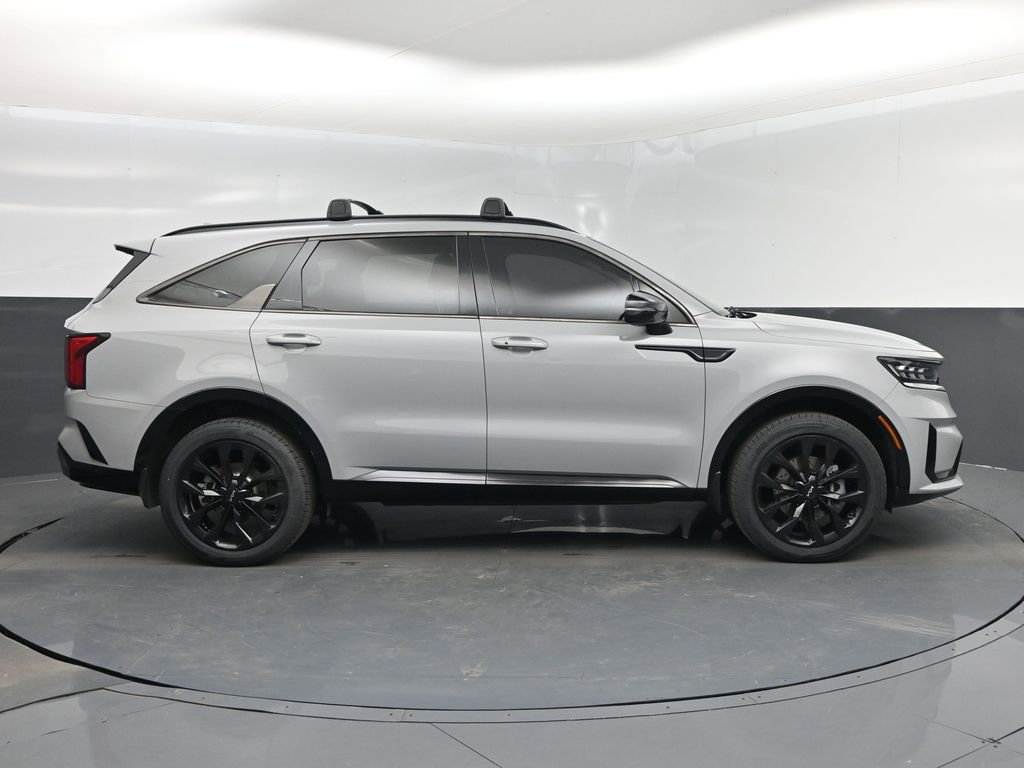 Used 2022 Kia Sorento SX AWD/4WD image 2