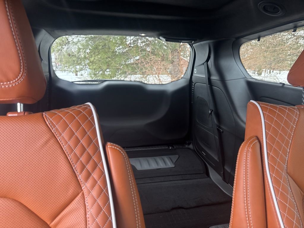 New 2026 Chrysler Pacifica Pinnacle image 52